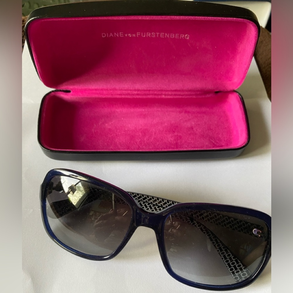 Diane Von Furstenburg DVF598S